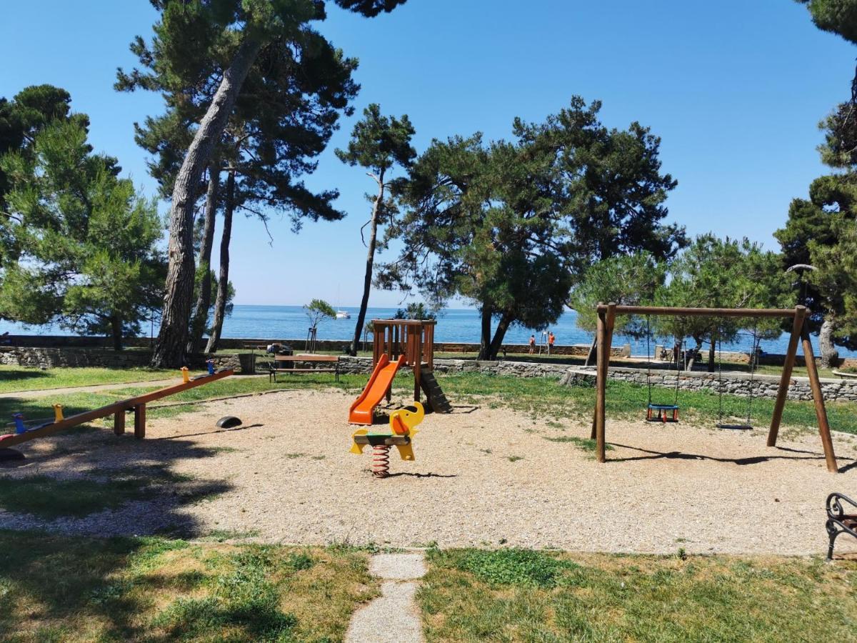Lara Deluxe Superior 5 Star Apartment, Your Piece Of Heaven By The Sea & Park Novigrad  Exterior photo